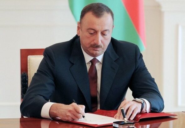 liyev_imza